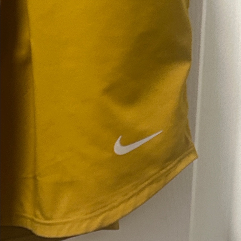 Nike Women's Running Shorts Size XXL - Picture 3 of 15